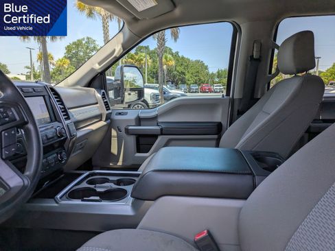 Certified 2020 Ford F250 XLT w/ XLT Premium Package AWD/4WD image 25