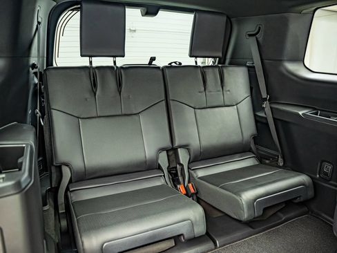 Used 2024 Lexus GX 550 w/ Accessory Package (Z1) AWD/4WD image 36