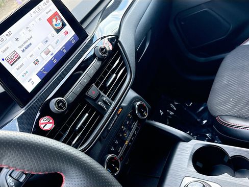 Used 2025 Ford Escape ST-Line Select image 27