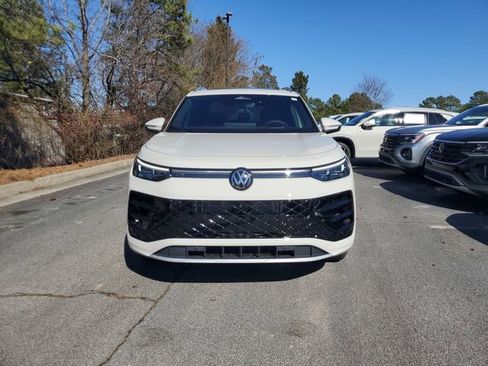 New 2026 Volkswagen Tiguan SEL R-Line image 2