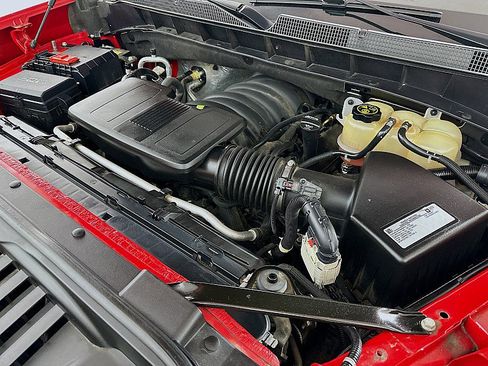 Used 2020 Chevrolet Silverado 1500 LT AWD/4WD image 29