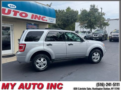 Used 2012 Ford Escape XLT AWD/4WD image 3
