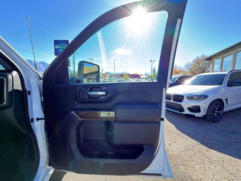 Used 2021 GMC Sierra 2500 SLE image 8