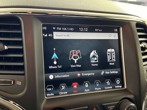 Used 2018 Jeep Grand Cherokee Trailhawk w/ Trailhawk Luxury Group image 20