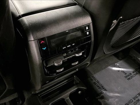 Used 2025 Jeep Grand Cherokee L Laredo AWD/4WD image 33