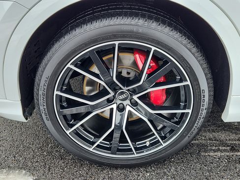 Used 2023 Audi Q8 Premium Plus image 9