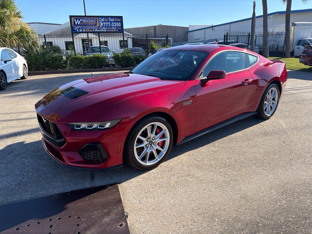 Used 2024 Ford Mustang GT Premium RWD image 2