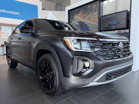 New 2026 Volkswagen Atlas Cross Sport SE image 37