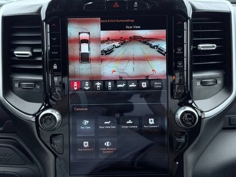 New 2026 RAM 2500 Big Horn AWD/4WD image 37