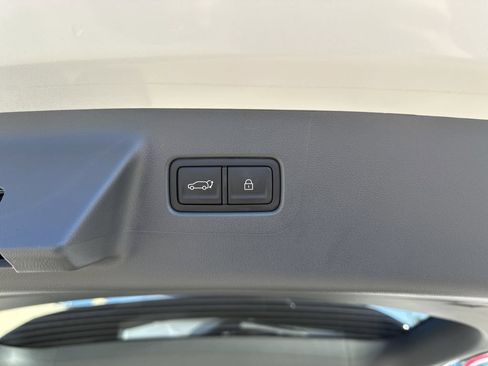 New 2026 Hyundai Santa Fe SE FWD image 31