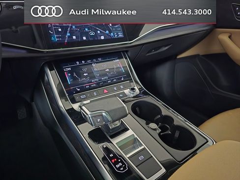 Used 2023 Audi Q8 Premium w/ Convenience Package AWD/4WD image 32