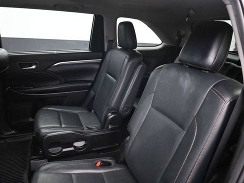Used 2019 Toyota Highlander Limited AWD/4WD image 26