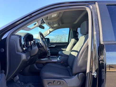 Used 2023 Chevrolet Silverado 1500 RST w/ Redline Edition image 7