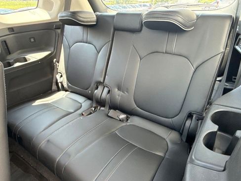 Used 2023 Honda Pilot Elite image 10
