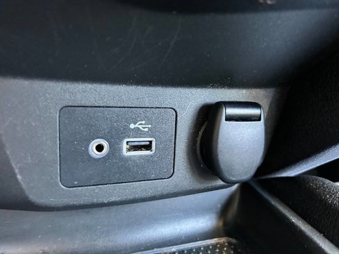 Used 2020 Nissan Rogue Sport S image 21