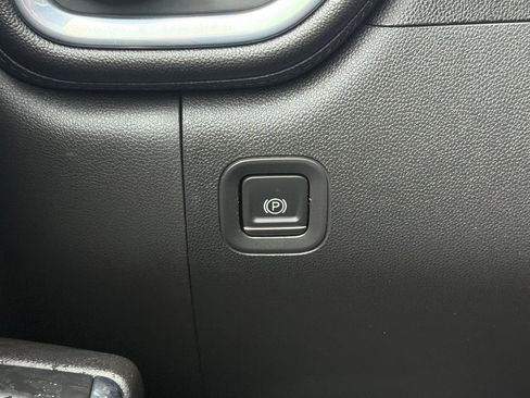 Used 2021 GMC Sierra 1500 SLT w/ SLT Premium Package image 30