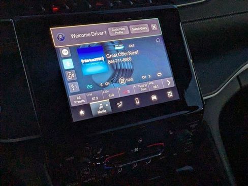 New 2025 Jeep Grand Cherokee L Altitude image 14