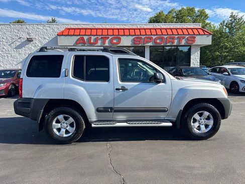 Used 2011 Nissan Xterra S AWD/4WD image 4