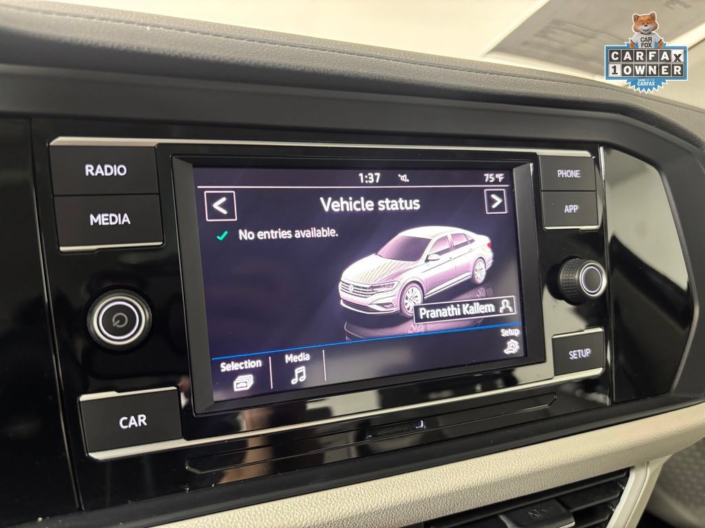 Used 2019 Volkswagen Jetta SE w/ Cold Weather Package FWD image 23