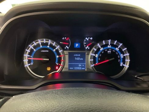 Used 2015 Toyota 4Runner SR5 RWD image 26