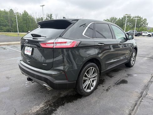 Used 2023 Ford Edge Titanium w/ Class II Trailer Tow Package AWD/4WD image 8