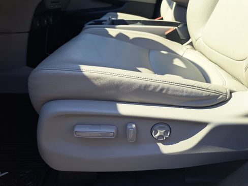 Used 2024 Honda Odyssey Touring image 28