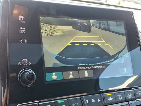 Used 2024 Honda Odyssey EX-L image 19