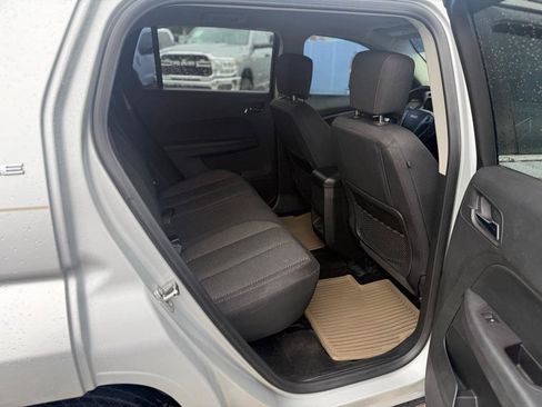 Used 2017 GMC Terrain SLE FWD image 31