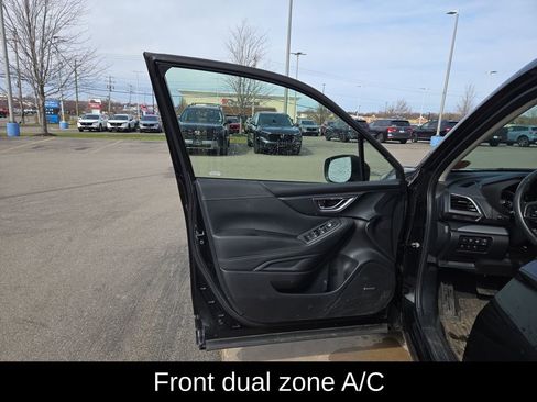 Used 2021 Subaru Forester Limited image 12