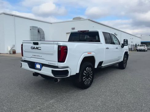 New 2026 GMC Sierra 2500 Denali Ultimate image 8