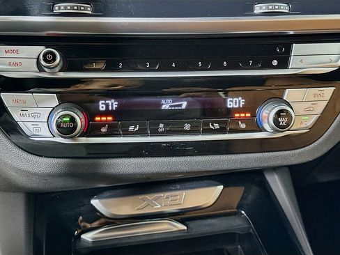 Used 2020 BMW X3 xDrive30e w/ Executive Package image 16