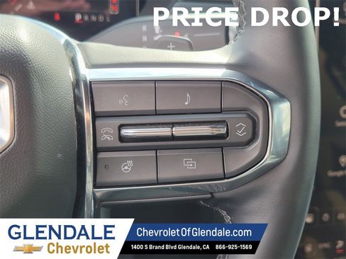 Certified 2025 GMC Acadia Elevation image 28