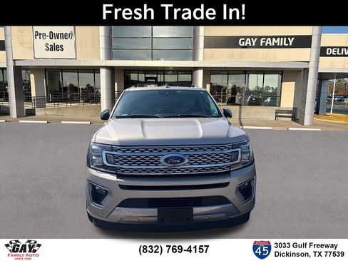 Used 2018 Ford Expedition Platinum RWD image 2