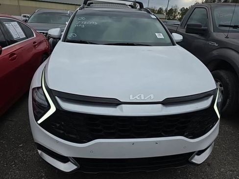 Used 2025 Kia Sportage SX image 10