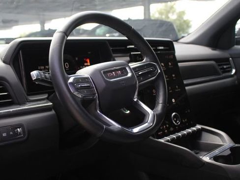 Certified 2025 GMC Terrain Elevation w/ Technology Package II image 9