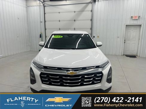 Used 2025 Chevrolet Equinox LT FWD image 7