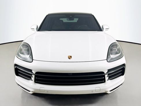 Used 2022 Porsche Cayenne S AWD/4WD image 2