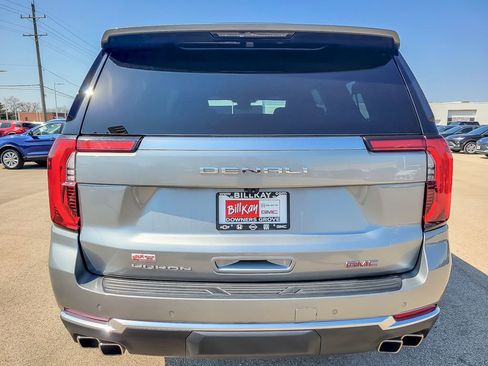 Used 2025 GMC Yukon XL Denali image 6