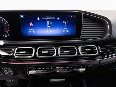 Used 2024 Mercedes-Benz GLE 580 4MATIC image 17