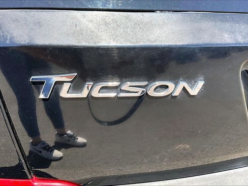 Used 2018 Hyundai Tucson Value w/ Cargo Package FWD image 30