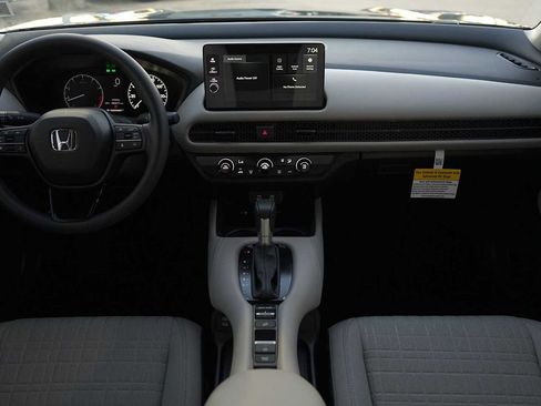 New 2026 Honda HR-V LX image 10