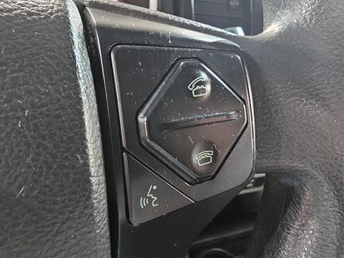 Used 2015 Toyota Tacoma PreRunner RWD image 29