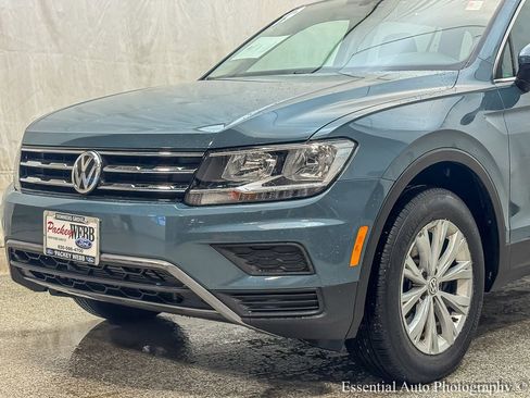 Used 2019 Volkswagen Tiguan SE w/ Panoramic Sunroof Package image 4