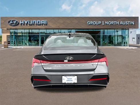 New 2026 Hyundai Elantra SEL Sport Premium FWD image 6