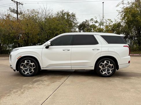 Used 2021 Hyundai Palisade Calligraphy image 3