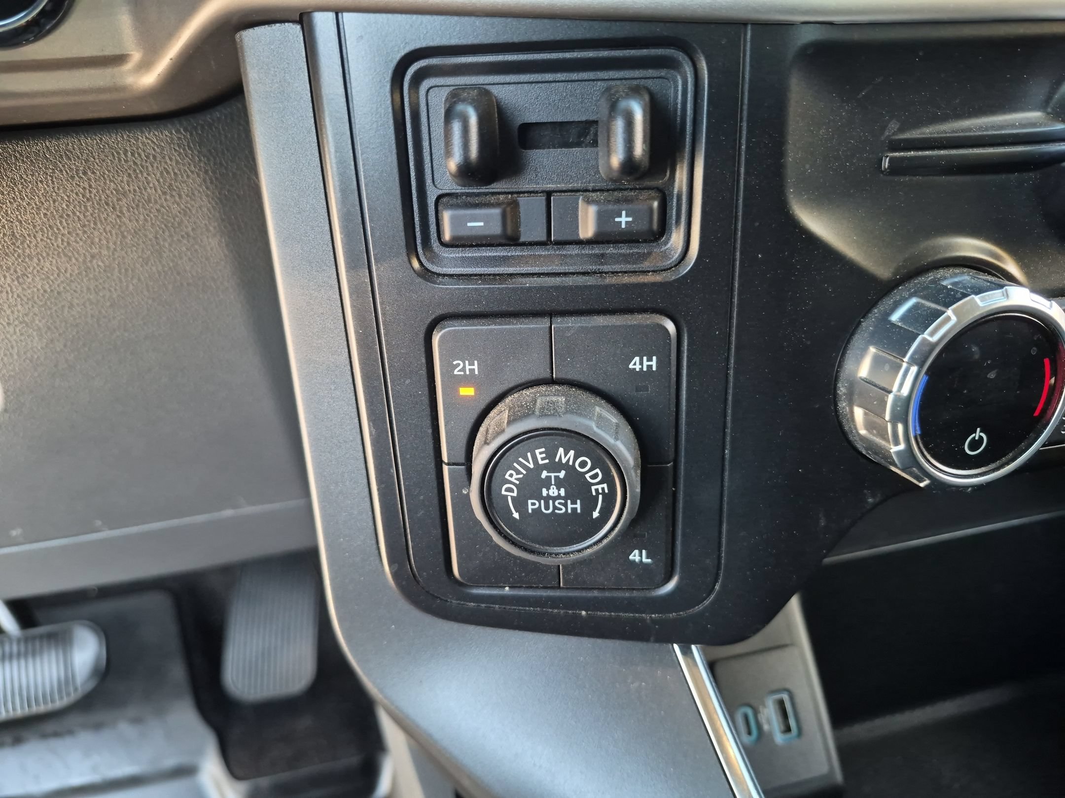 Used 2021 Ford F150 XLT w/ Equipment Group 302A High AWD/4WD image 19