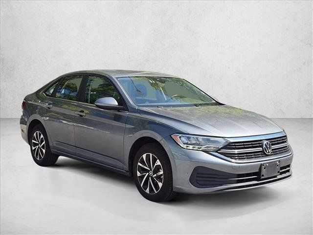Used 2024 Volkswagen Jetta S FWD image 3