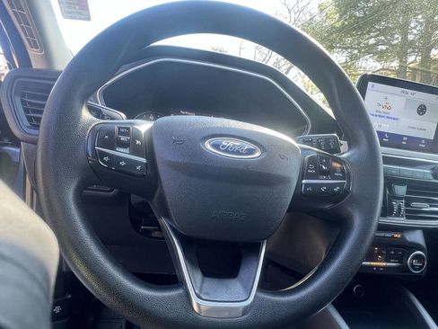 Used 2021 Ford Escape SE FWD image 28