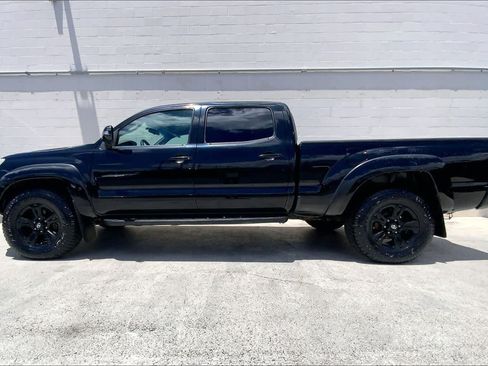 Used 2014 Toyota Tacoma 4x4 Double Cab image 3