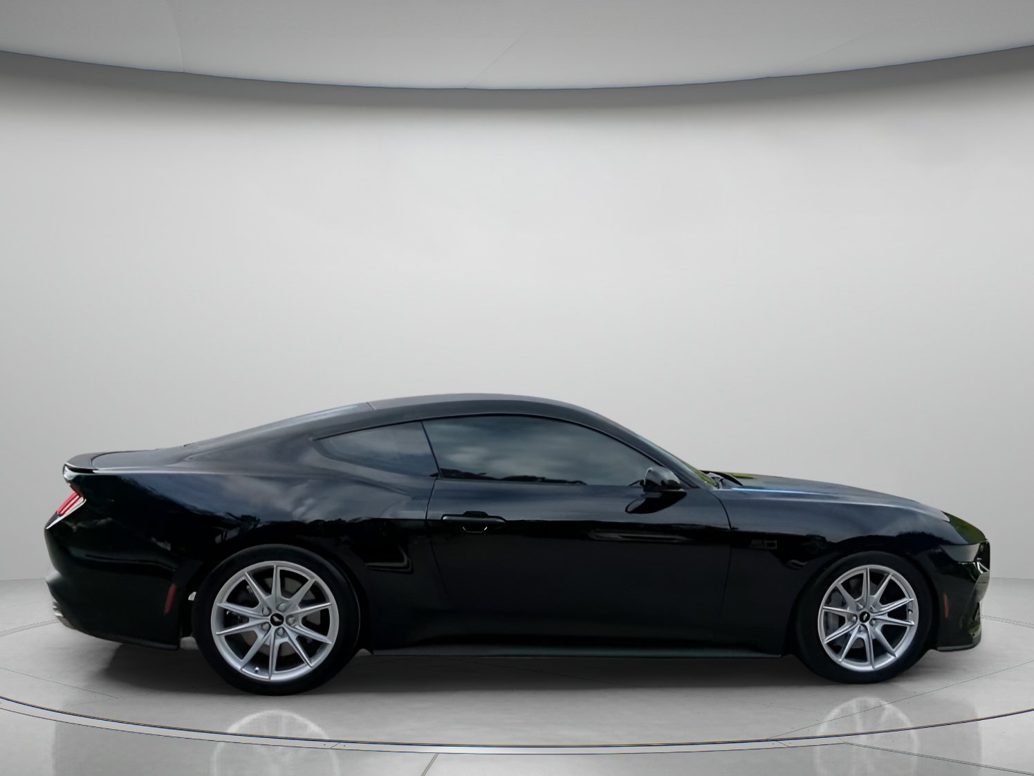 Used 2025 Ford Mustang GT RWD image 32